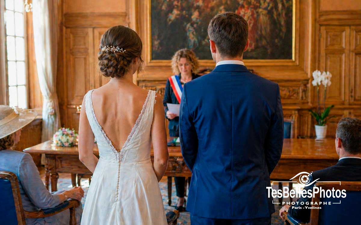 Photographe mariage Cancale – couple de mariés à la cérémonie civile