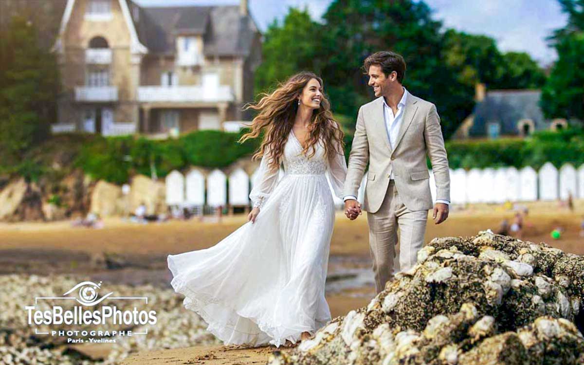 Photographe mariage Saint-Briac-sur-Mer – séance couple de mariés moment complice
