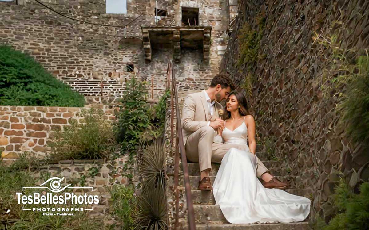 Séance couple au château de Fougères – instant tendre et élégant